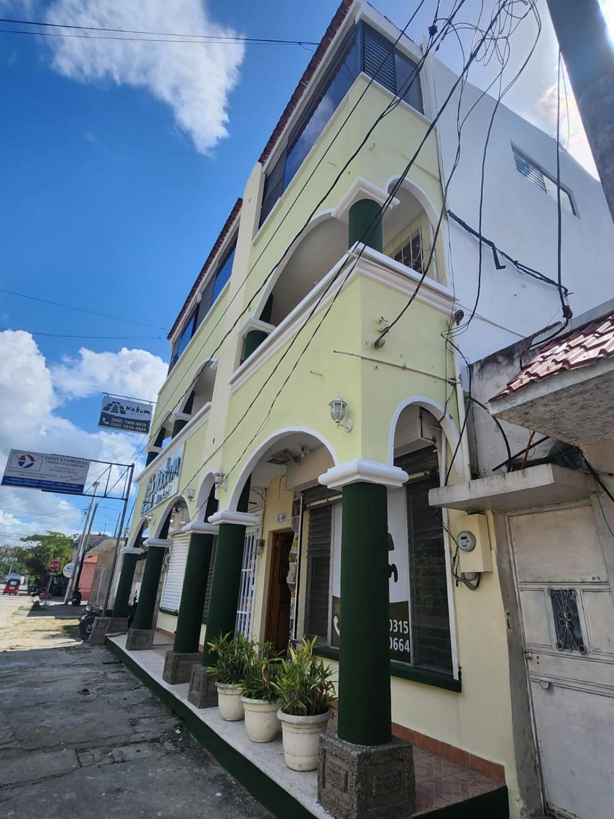 Nakum Hotel ฟลอเรส ภายนอก รูปภาพ