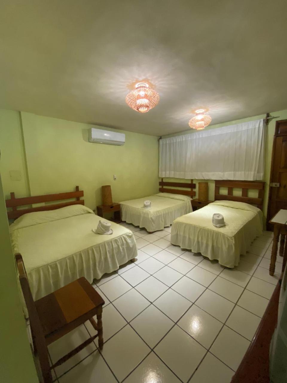 Nakum Hotel ฟลอเรส ภายนอก รูปภาพ