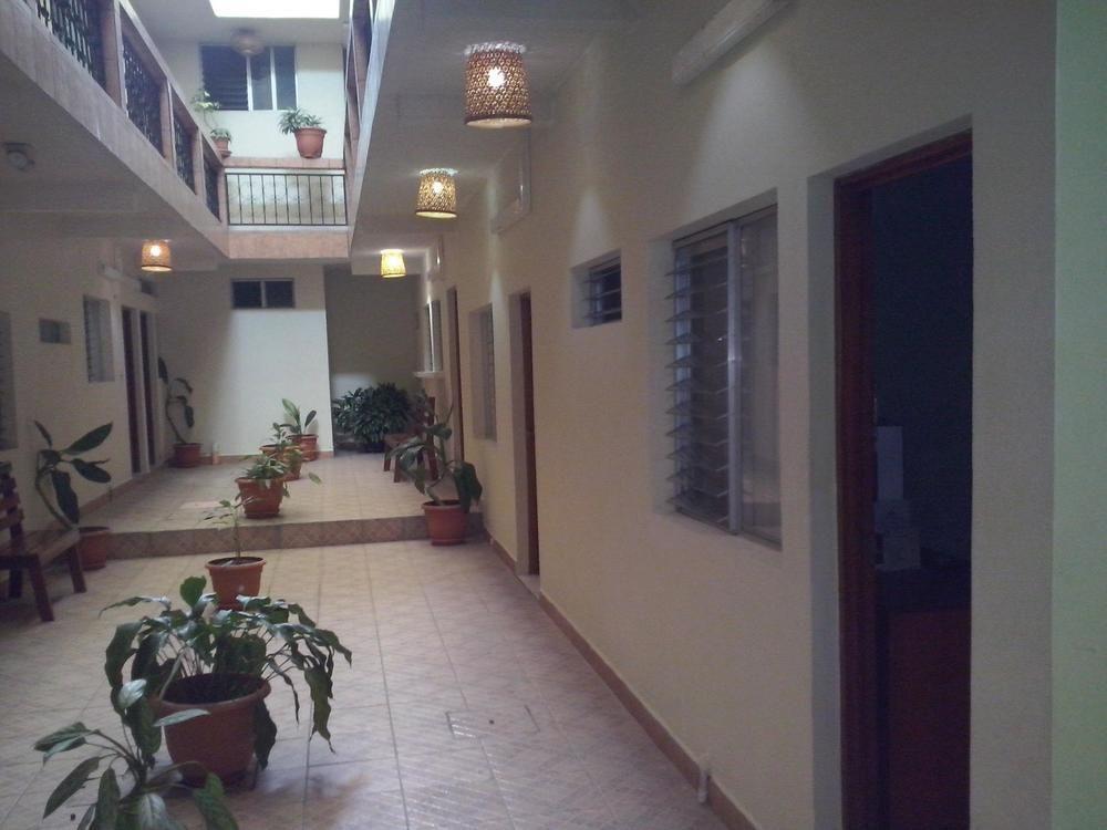 Nakum Hotel ฟลอเรส ภายนอก รูปภาพ