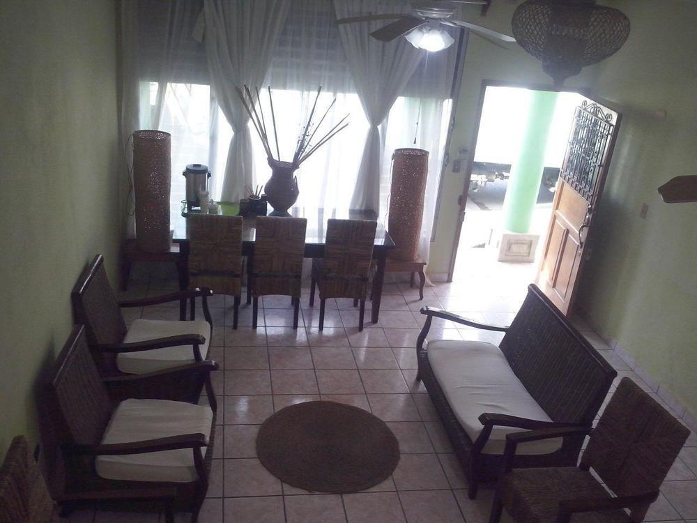 Nakum Hotel ฟลอเรส ภายนอก รูปภาพ