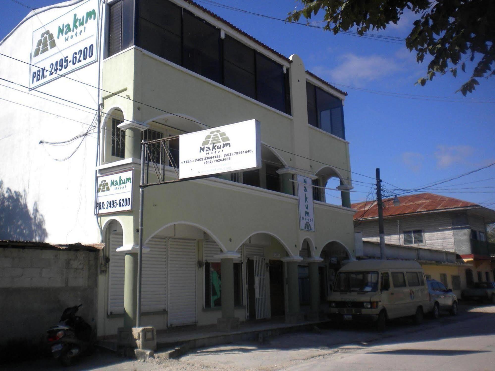 Nakum Hotel ฟลอเรส ภายนอก รูปภาพ